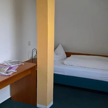 Faehrhaus Niederkleveez 3* Boßdorf