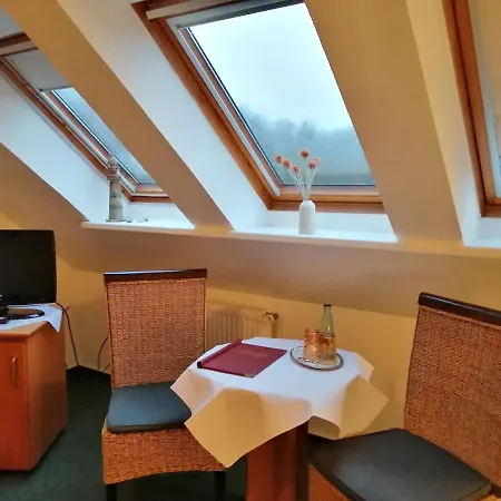 Faehrhaus Niederkleveez Boßdorf