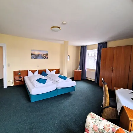 Hotel Faehrhaus Niederkleveez Boßdorf