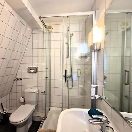 Faehrhaus Niederkleveez 3* Boßdorf