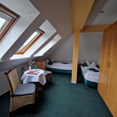 Faehrhaus Niederkleveez 3* Boßdorf