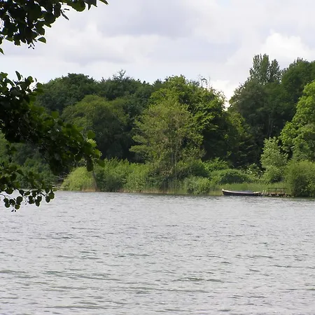 Hotel Faehrhaus Niederkleveez