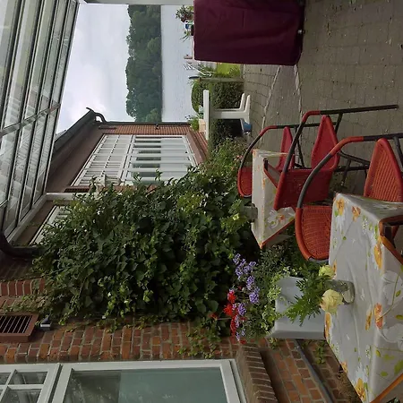 Faehrhaus Niederkleveez Hotel