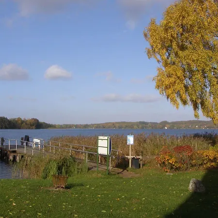 Hotel Faehrhaus Niederkleveez